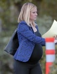 Heavily pregnant Kristen Bell seen on the set of 'House of Lies' in Los Angeles