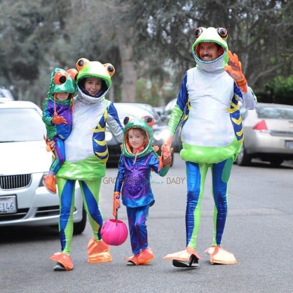 Alyson Hannigan with husband Alexis Denisof and their daughters Satyana and Keeva out for halloween