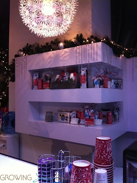 Avion Holiday Boutique Yorkdale Cafe