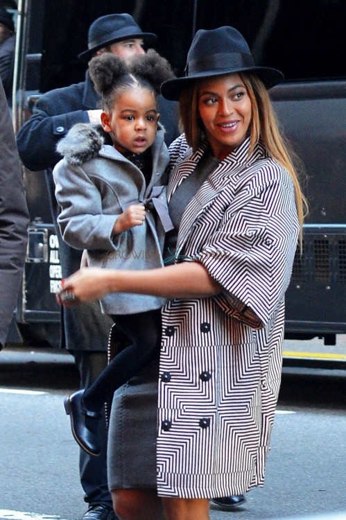 Beyonce and Blue Ivy at the premiere of Annie