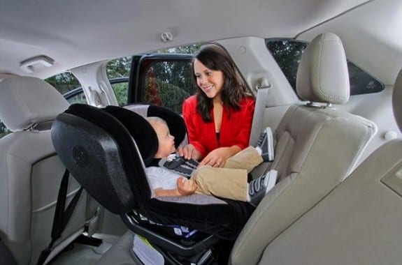 Study: Child Car Crash Deaths Down, Seat Belt Use Up | Growing Your Baby