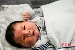 Chinese baby weighs 15