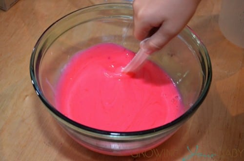 DIY making Slime - mixing the color