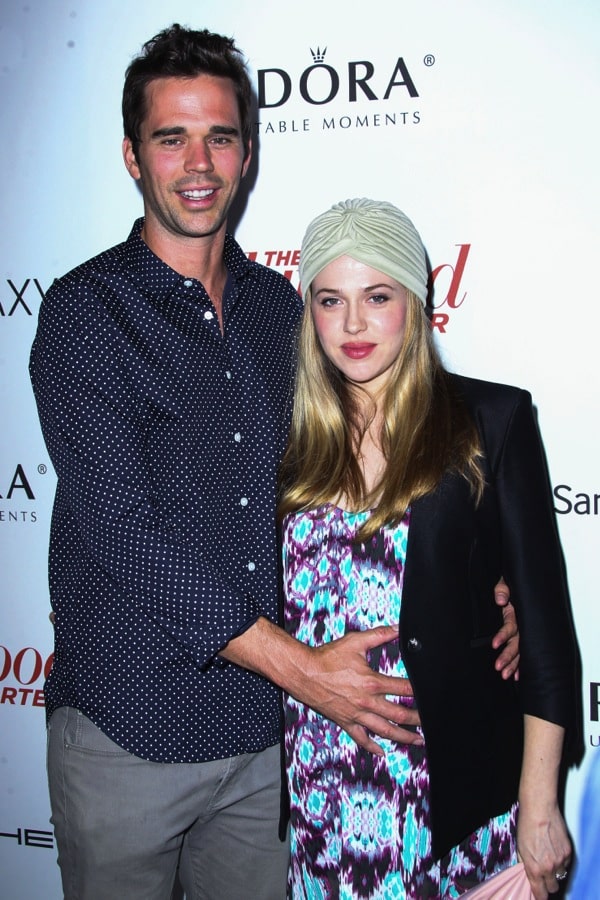 David Walton and Wife Majandra Delfino