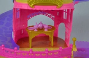 Disney Princess Glitter Glider Castle Playset - dining room