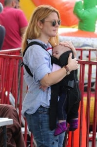 Drew Barrymore at the farmer's market with daughter Frankie