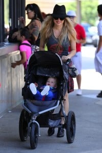 Fergie with son Axl at the LA Zoo