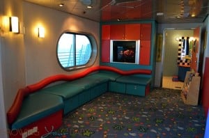 Freedom of the Seas - Explorers movie area