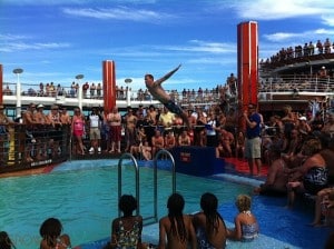 Freedom of the Seas - bellyflop contest