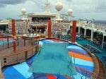 Freedom of the Seas - main pool