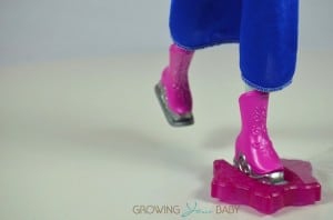 Frozen Skating Anna Doll - skates