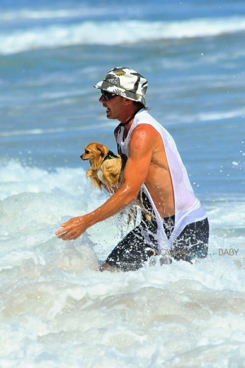 Gavin Rossdale Rescue's his puppy from the surf