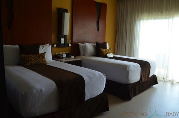 Generations Riviera Maya - oceanfront suite double beds