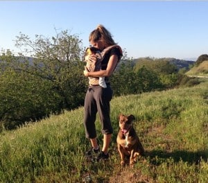 Model Gisele Bundchen wearing the Umba print with daughter Vivian