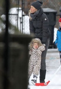 Exclusive: Gisele Bundchen and daughter Vivian have a skating lesson on a very cold Boston Morning