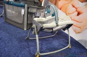 Graco Little Lounger - side view