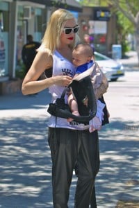 Gwen Stefani out in Santa Monica with her son Apollo - Ergo Baby Carrier