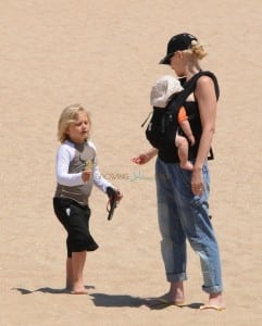 Gwen Stefani with sons Zuma and Apollo at the beach