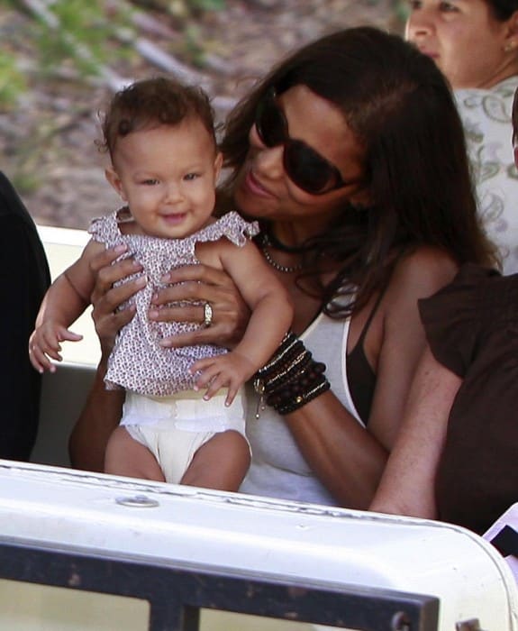 Halle Berry at the LA zoo with baby Nahla