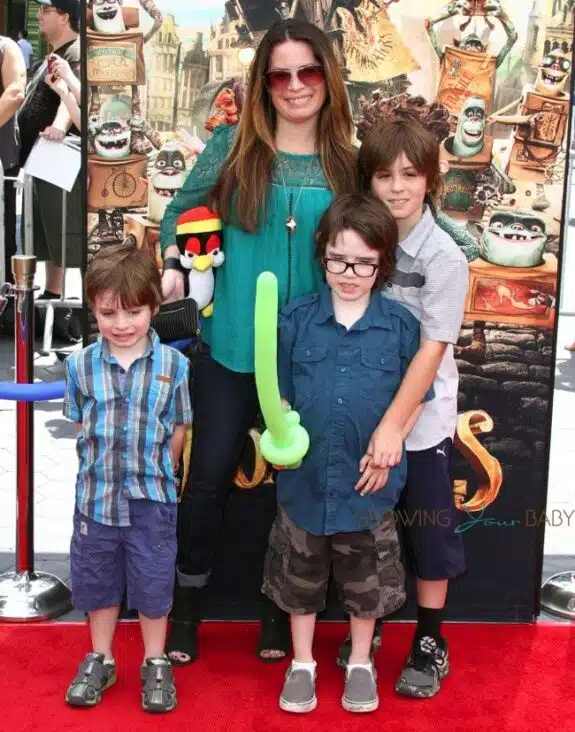 Holly Marie Combs with kids Finley, Kelley and Riley Donoho at At Boxtrolls Premiere