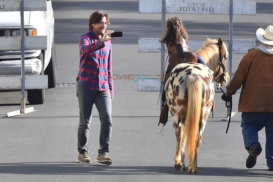 Jason Bateman at the market with his daughter Francesca