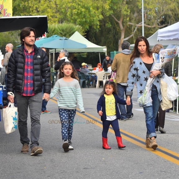 Jason Bateman at the market with wife Amanda & kids Francesca and Maple