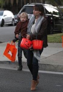 Jennifer Garner and Samuel Affleck out for Halloween 2013