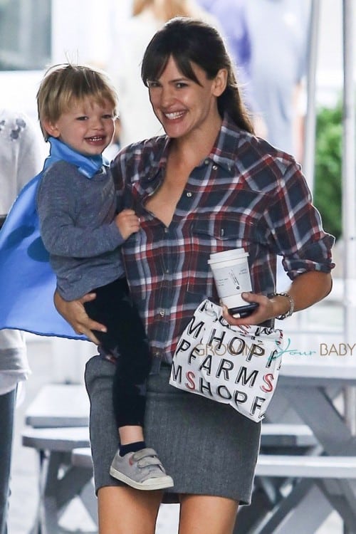 Jennifer Garner at the Brentwood Country Market with son Sam