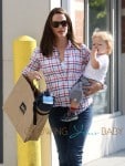 Jennifer Garner Goes Shopping With Ker Kids