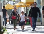 Jessica Alba and Cash Warren have lunch with their daughters Honor and Haven