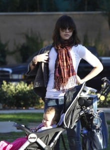 Jessica Alba with daughter Honnor at the park in LA jeep stroller