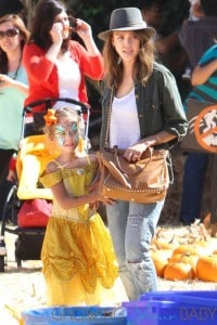 Jessica Alba with daughter Honor at Mr