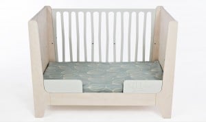 KUKUU's bird&berry Collection - crib converted into a toddler bed