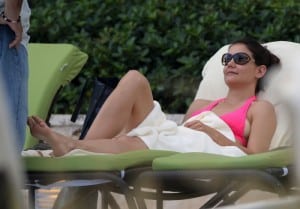 Katie Holmes Relaxes Poolside in Miami