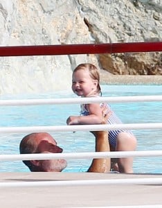 Kelsey Grammer swims with daughter Faith