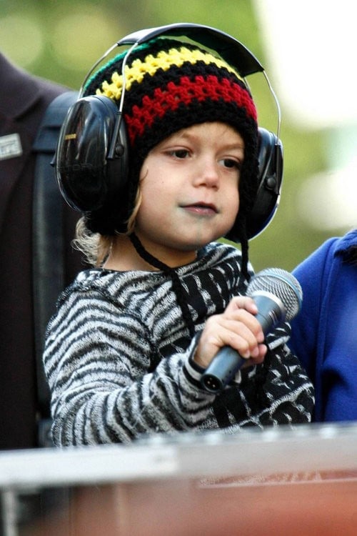 Kingston Rossdale rocks the mic