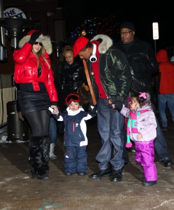 Mariah Carey, Nick Cannon, Moroccan Cannon, Monroe Cannon stroll in Aspen