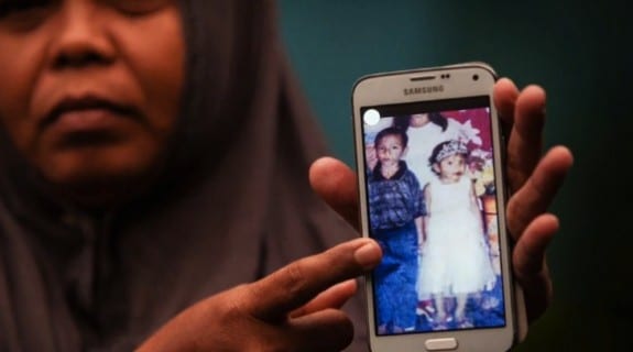 Mom reunited with daughter who was swept away by the tsunami in 2004