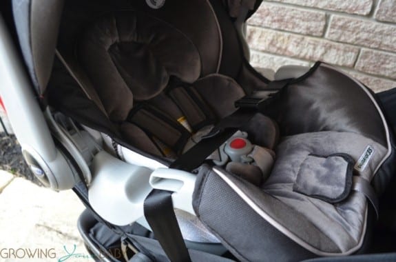Mountain Buggy Nano - with infant seat installed