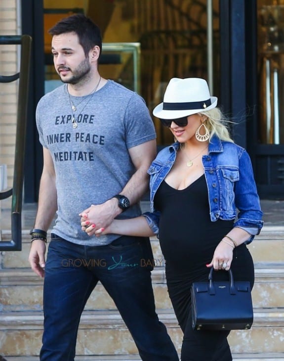 Pregnant Christina Aguilera out with fiance Matt Rutler