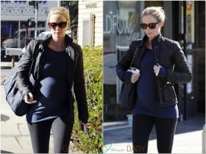 Pregnant Emily Blunt runs errands in LA