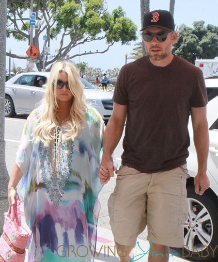 Jessica Simpson & Eric Johnson Out For Lunch In Los Angeles