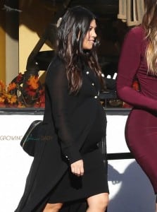 Pregnant Kourtney Kardashian shopping at Bel Bambini