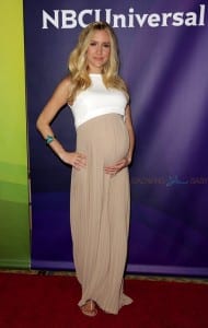 Pregnant Kristin Cavallari walks the red carpet at the NBC Universal Summer Preview
