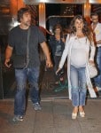 Pregnant Penelope Cruz & Javier Bardem Dine With Family