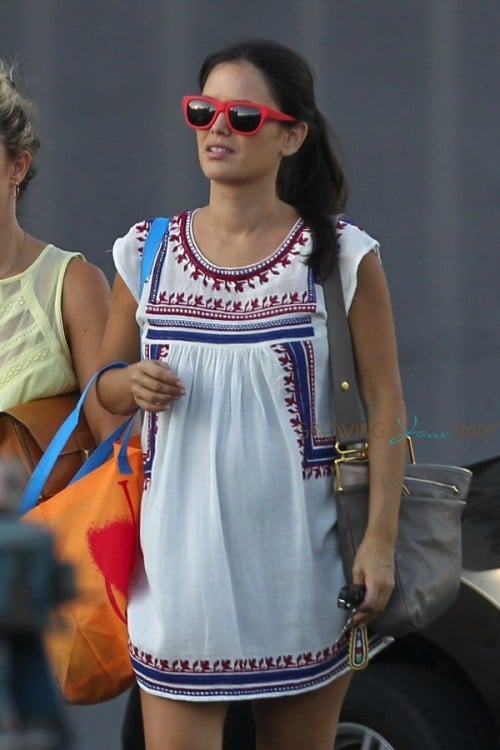 Pregnant Rachel Bilson out in LA