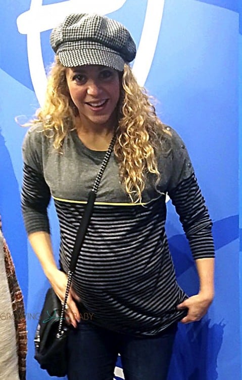 Pregnant Shakira takes her son Milan to the Disney Store