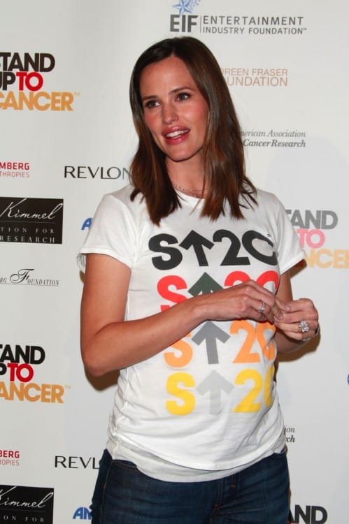 Pregnant jennifer garner stand up to cancer 08