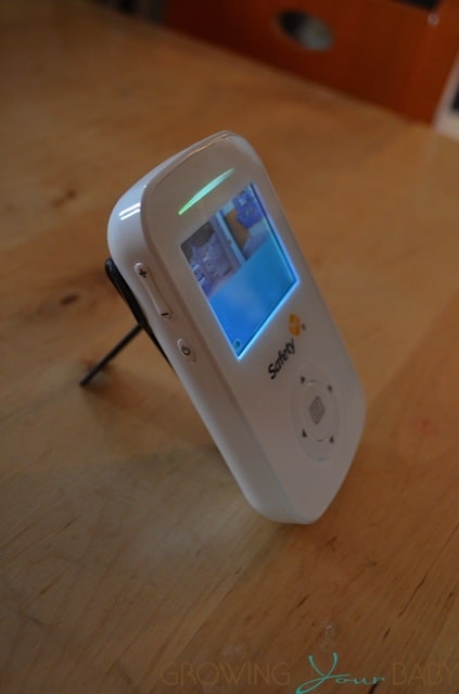 Safety 1st Genesis Handheld Digital Color Video Monitor - side view