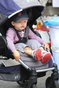 Ben Affleck and Jennifer Garner take their son Samuel and older daughter Violet to the Farmers Market in Pacific Palisades, Los Angeles